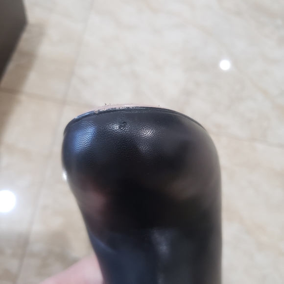 Gucci Leather Ankle Boots - Picture 5 of 16